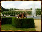 Gruppenfoto vor Schloss Sansouci und der groen Fontne.  (click to make big)